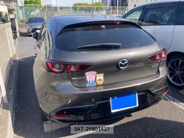 Mazda MAZDA3 2020-04 6908069-2