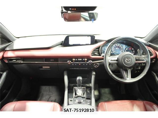 Mazda MAZDA3 2019-06 6908066-4