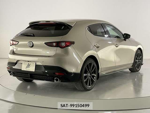 Mazda MAZDA3 2023-03 7020832-5