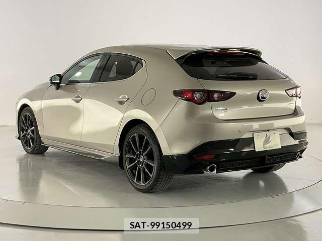 Mazda MAZDA3 2023-03 7020832-3