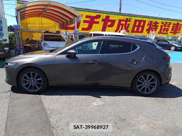 Mazda MAZDA3 2019-09 7020830-11
