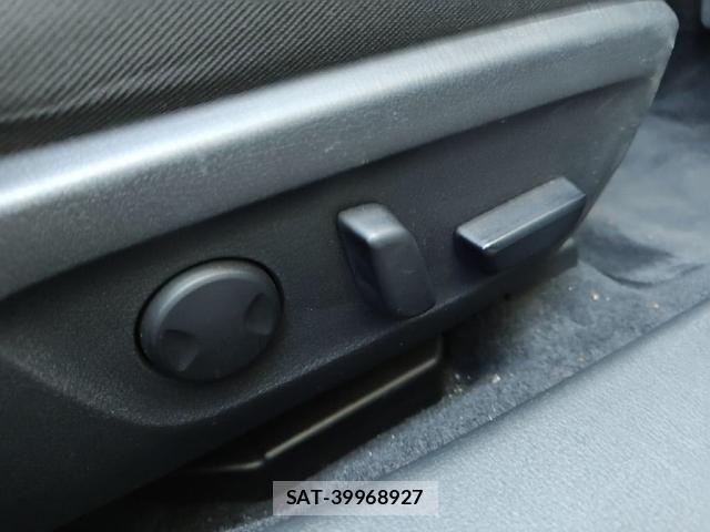 Mazda MAZDA3 2019-09 7020830-21