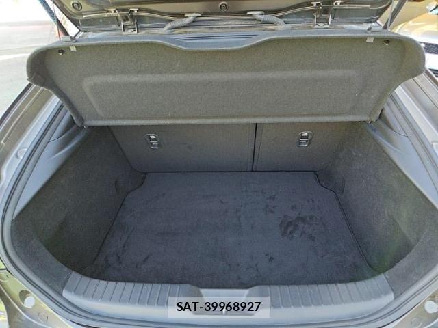 Mazda MAZDA3 2019-09 7020830-24