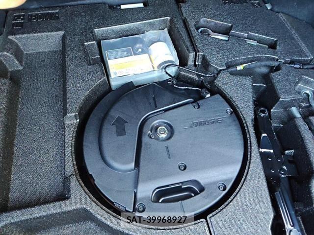 Mazda MAZDA3 2019-09 7020830-29