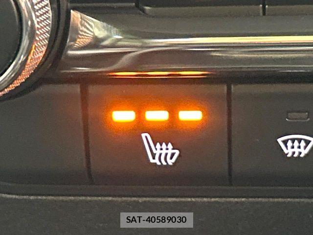 Mazda MAZDA3 2019-05 7059393-6