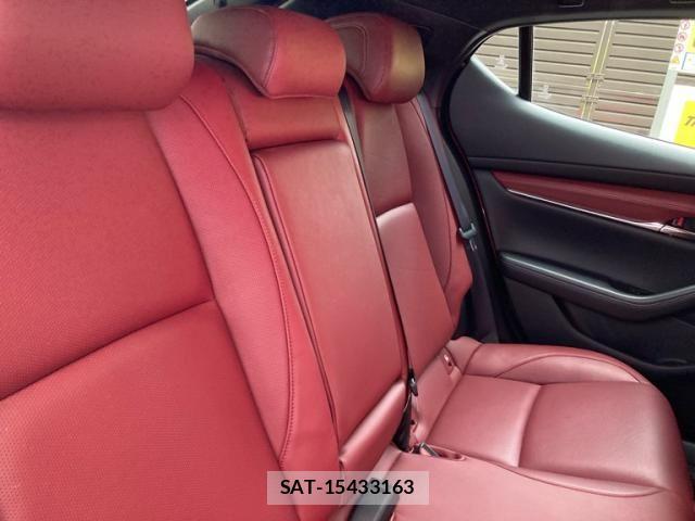 Mazda MAZDA3 2023-07 7221396-10