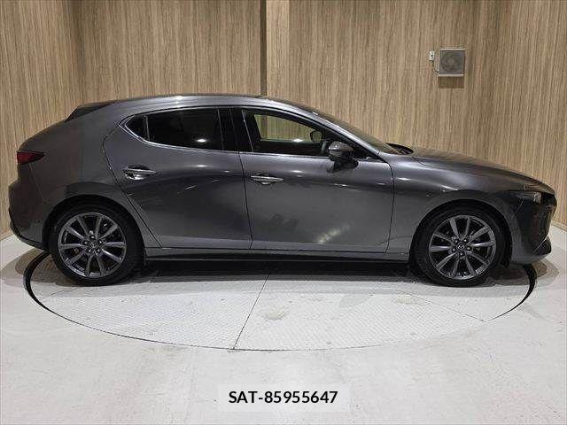 Mazda MAZDA3 2019-09 7221379-17