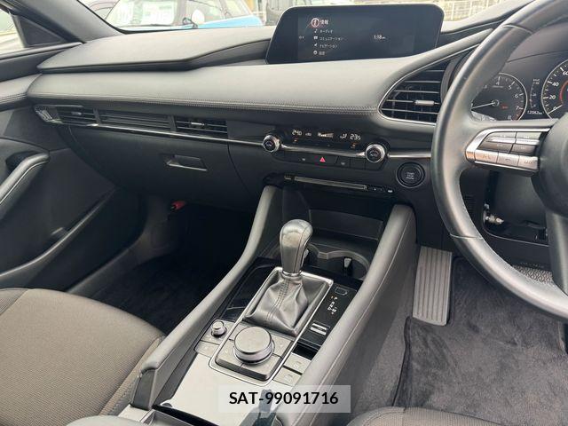 Mazda MAZDA3 2019-09 7221370-16
