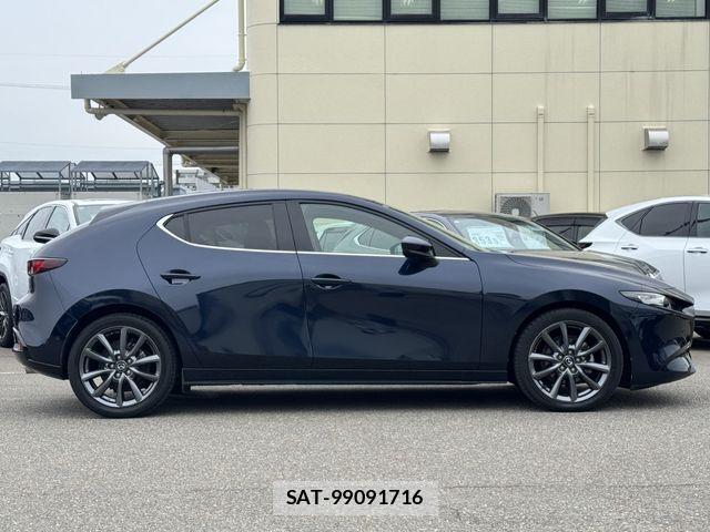 Mazda MAZDA3 2019-09 7221370-4