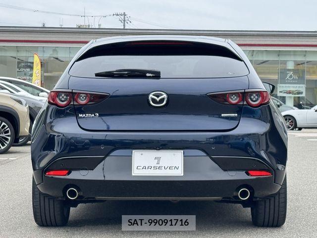 Mazda MAZDA3 2019-09 7221370-6