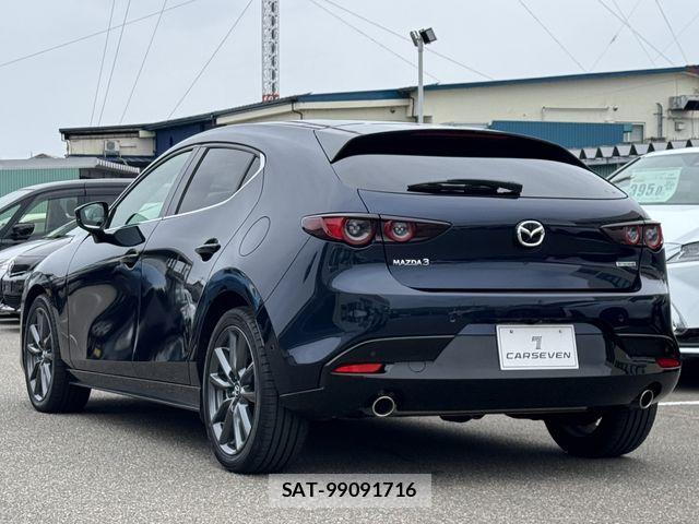 Mazda MAZDA3 2019-09 7221370-7