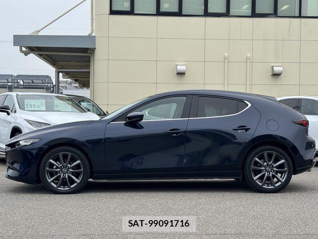 Mazda MAZDA3 2019-09 7221370-8