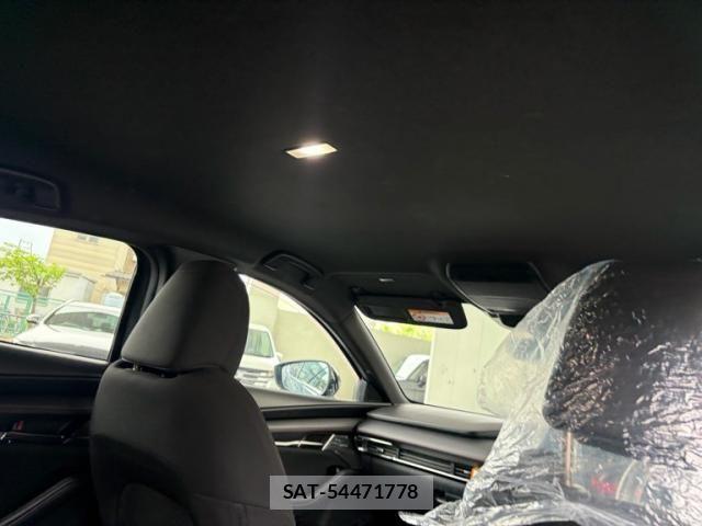 Mazda MAZDA3 2022-01 7221393-15