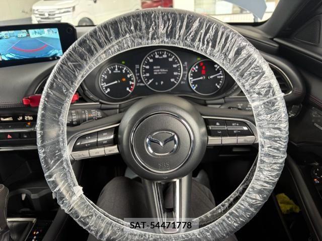 Mazda MAZDA3 2022-01 7221393-17
