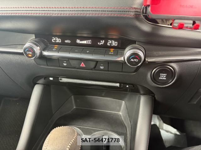 Mazda MAZDA3 2022-01 7221393-26