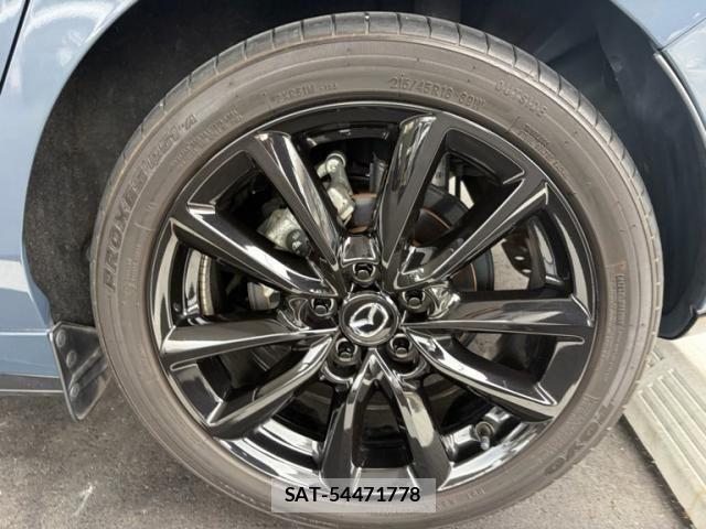 Mazda MAZDA3 2022-01 7221393-6