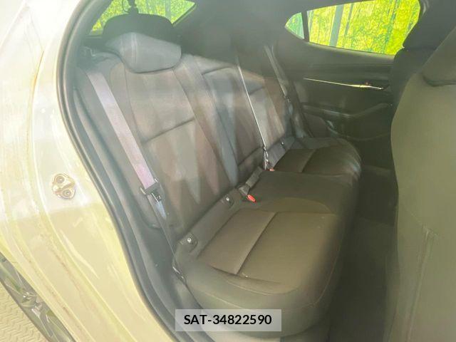 Mazda MAZDA3 2020-07 7221384-8