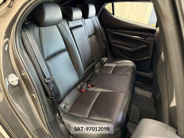 Mazda MAZDA3 2019-10 7221376-10