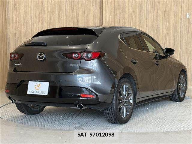 Mazda MAZDA3 2019-10 7221376-18