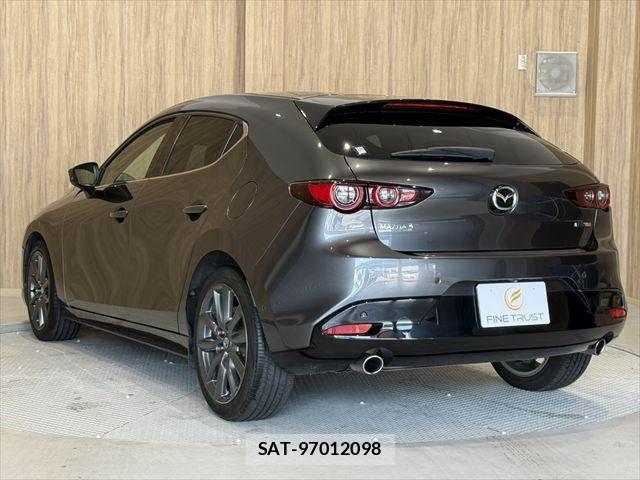 Mazda MAZDA3 2019-10 7221376-20