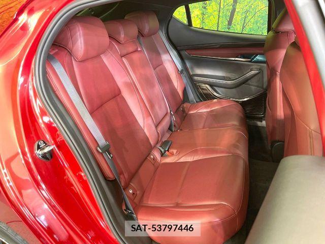 Mazda MAZDA3 2021-06 7221388-8
