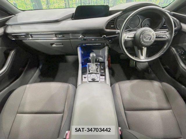 Mazda MAZDA3 2019-06 7221364-1