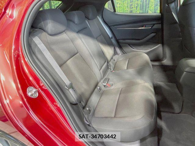 Mazda MAZDA3 2019-06 7221364-8