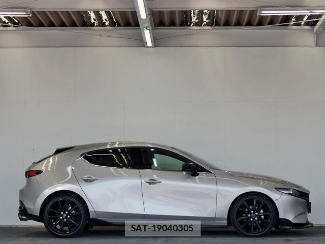 Mazda MAZDA3 2022-03 7221390-10