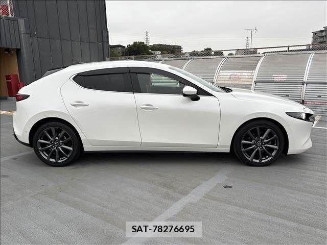 Mazda MAZDA3 2019-09 7221377-27