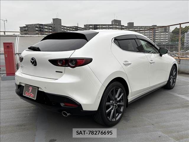Mazda MAZDA3 2019-09 7221377-3