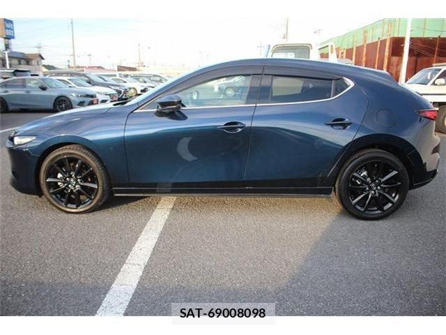 Mazda MAZDA3 2025-07 7221403-10