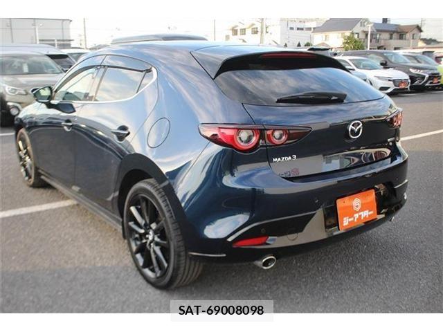 Mazda MAZDA3 2025-07 7221403-11
