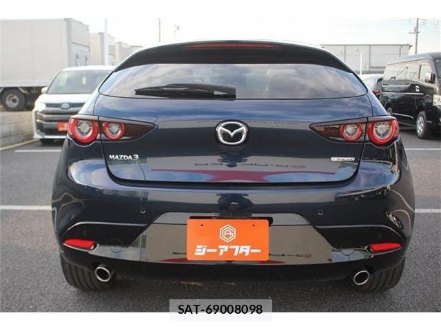 Mazda MAZDA3 2025-07 7221403-12