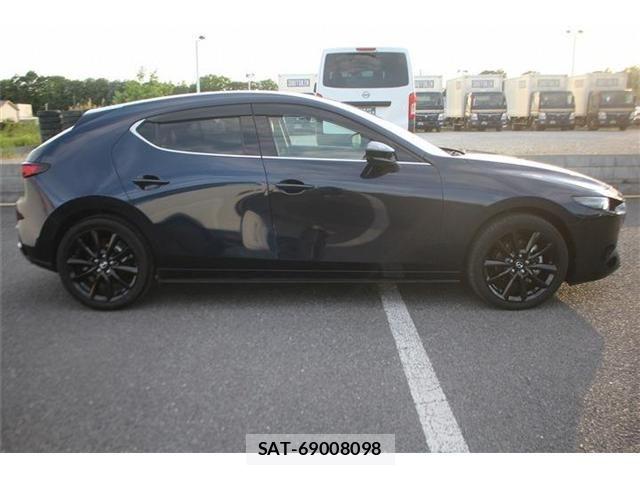 Mazda MAZDA3 2025-07 7221403-14