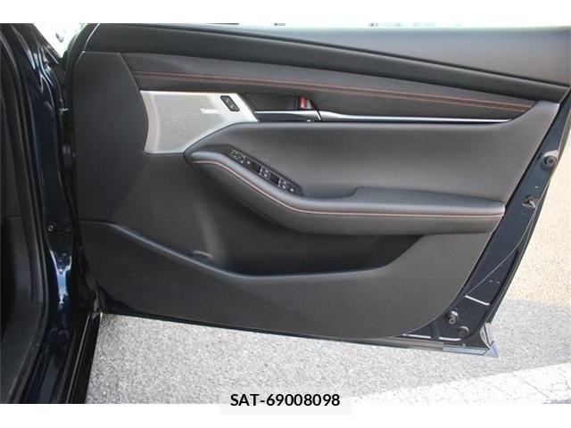 Mazda MAZDA3 2025-07 7221403-21
