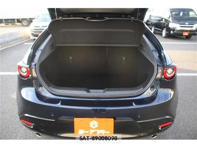 Mazda MAZDA3 2025-07 7221403-27