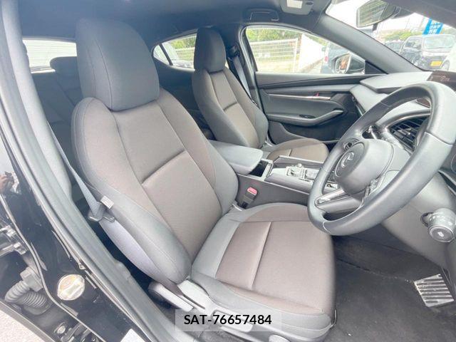 Mazda MAZDA3 2023-07 7251424-8