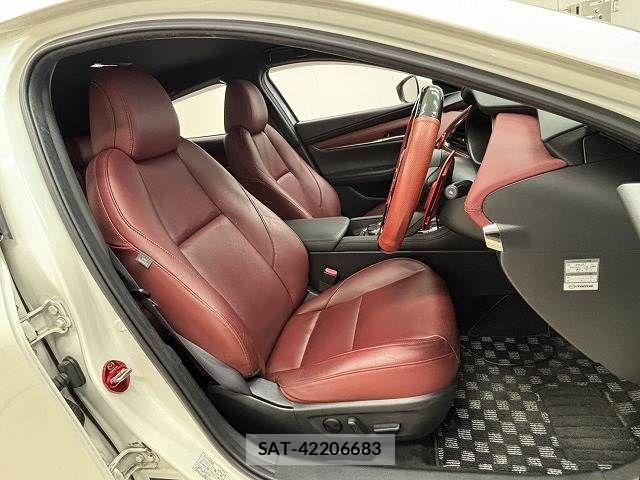 Mazda MAZDA3 2020-03 7251426-4
