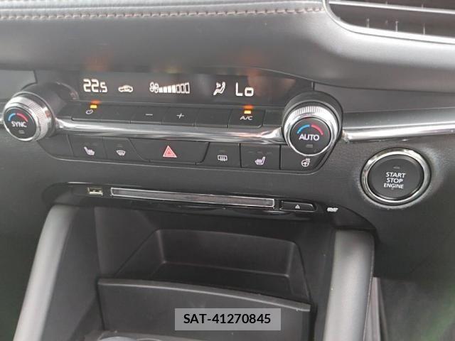 Mazda MAZDA3 2019-07 7272277-14