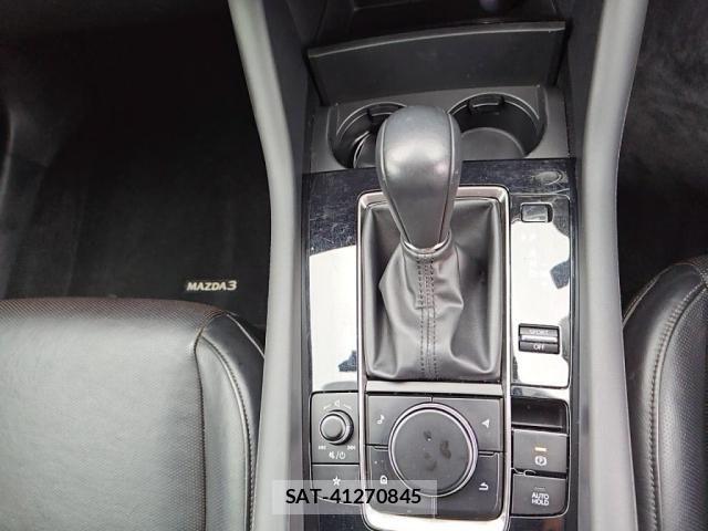 Mazda MAZDA3 2019-07 7272277-15