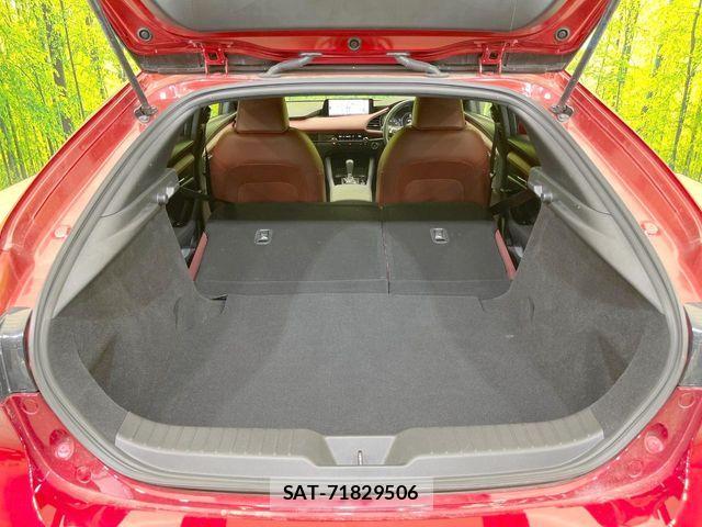 Mazda MAZDA3 2023-08 7272272-9