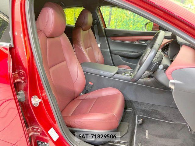 Mazda MAZDA3 2023-08 7272272-6