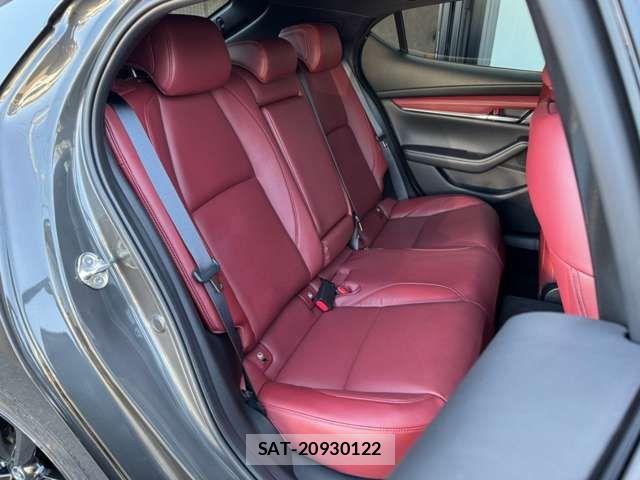 Mazda MAZDA3 2022-11 7328210-12