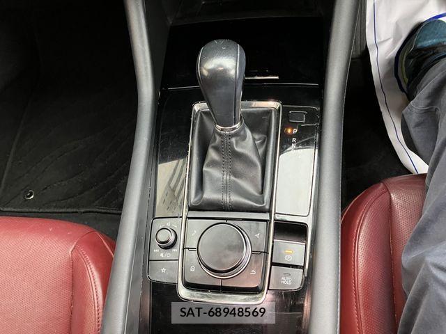 Mazda MAZDA3 2020-06 7328217-11