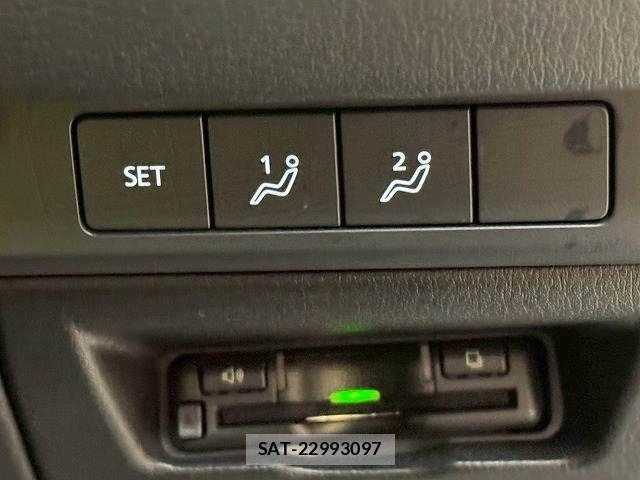 Mazda MAZDA3 2022-12 7358632-9