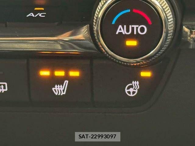 Mazda MAZDA3 2022-12 7358632-8