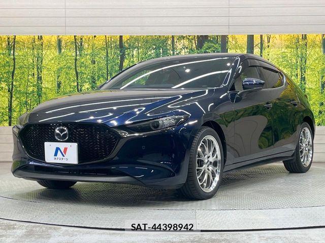 Mazda MAZDA3 2021-04 7358637-15