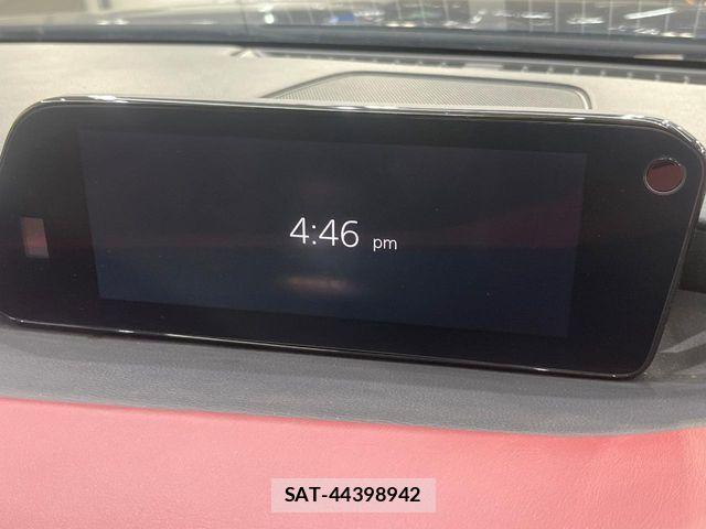 Mazda MAZDA3 2021-04 7358637-2