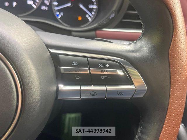 Mazda MAZDA3 2021-04 7358637-4