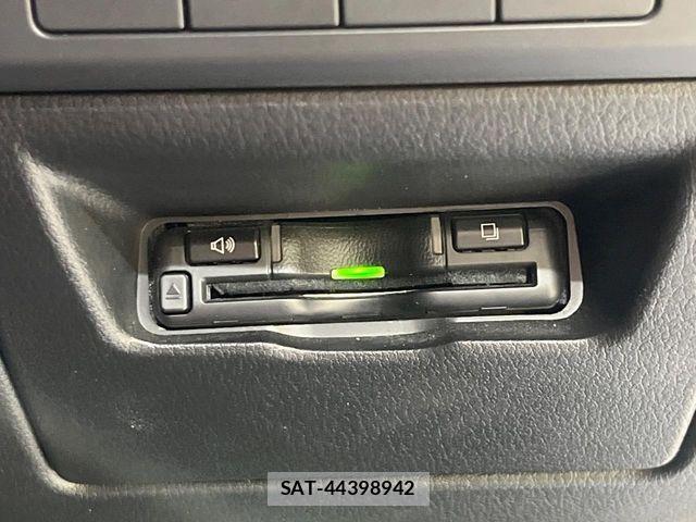 Mazda MAZDA3 2021-04 7358637-6